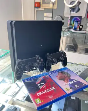 Ps4 Slim +Fifa22 Cd Free, 2 Pads