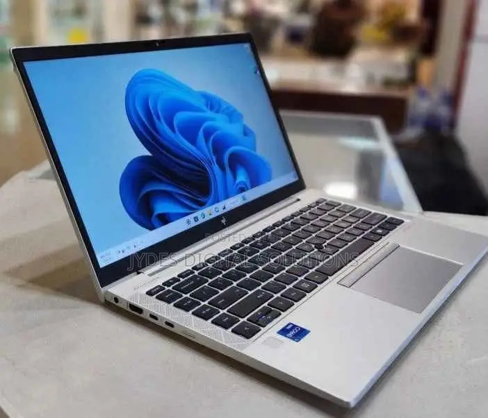 Laptop HP EliteBook 840 G8 16GB Intel Core I7 SSD 512GB