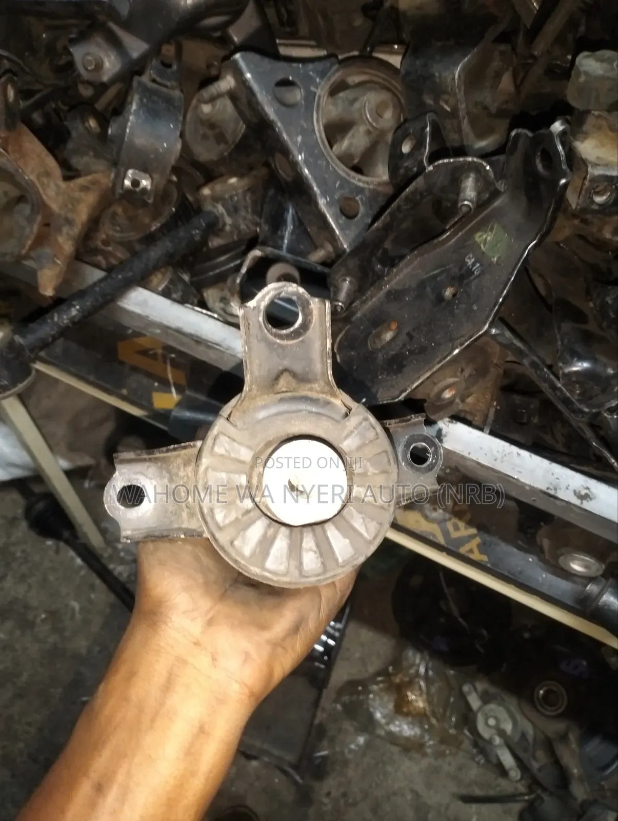 Passo Old Model Engine Mounting