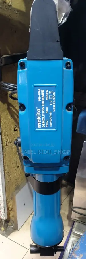 Makita Demolisher Hammer 2600watts