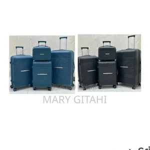 Black and Blue *4 in 1 Luxurious Unbreakable Suitcase*