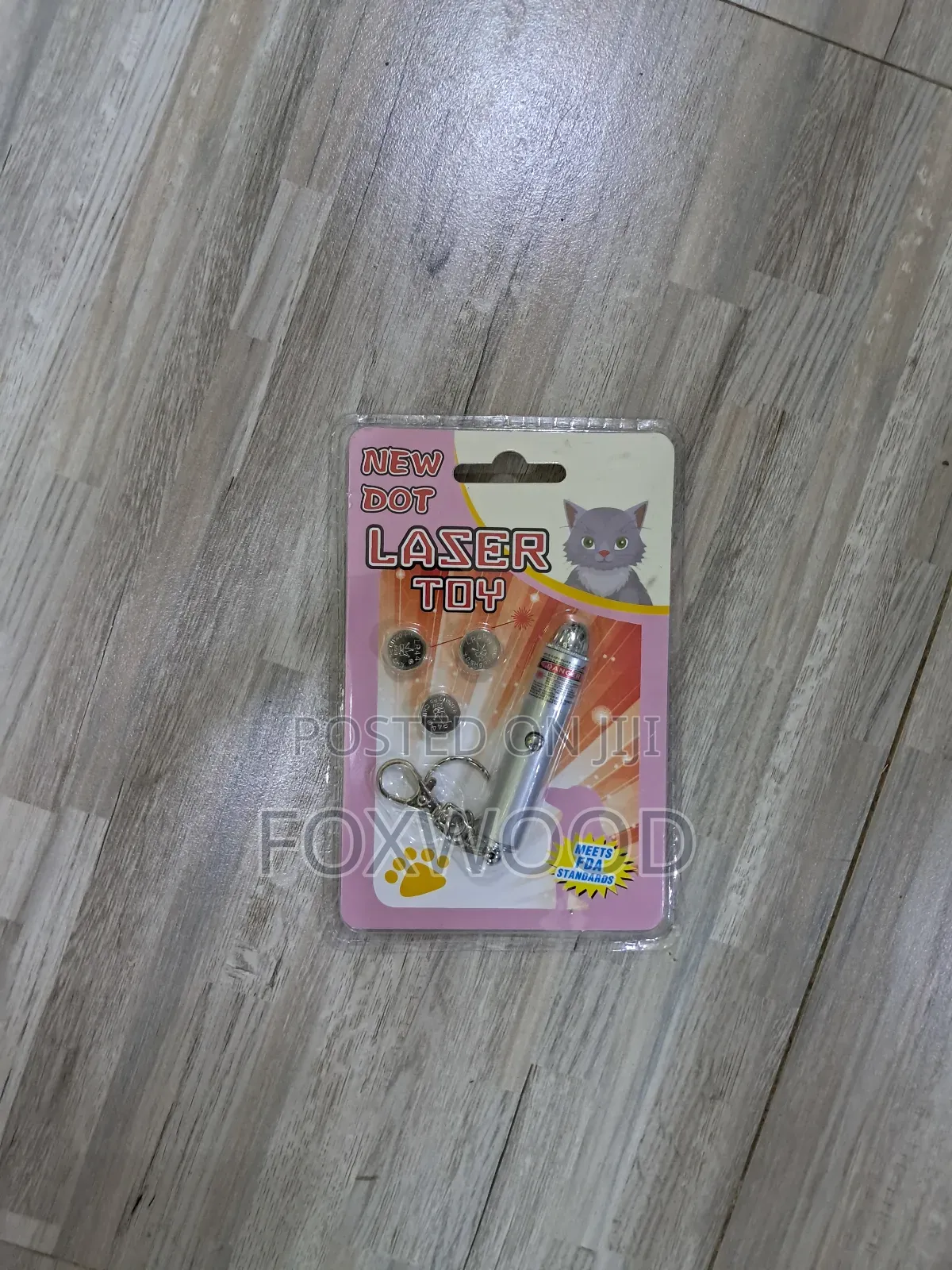 Laser With Batteries for Cats.