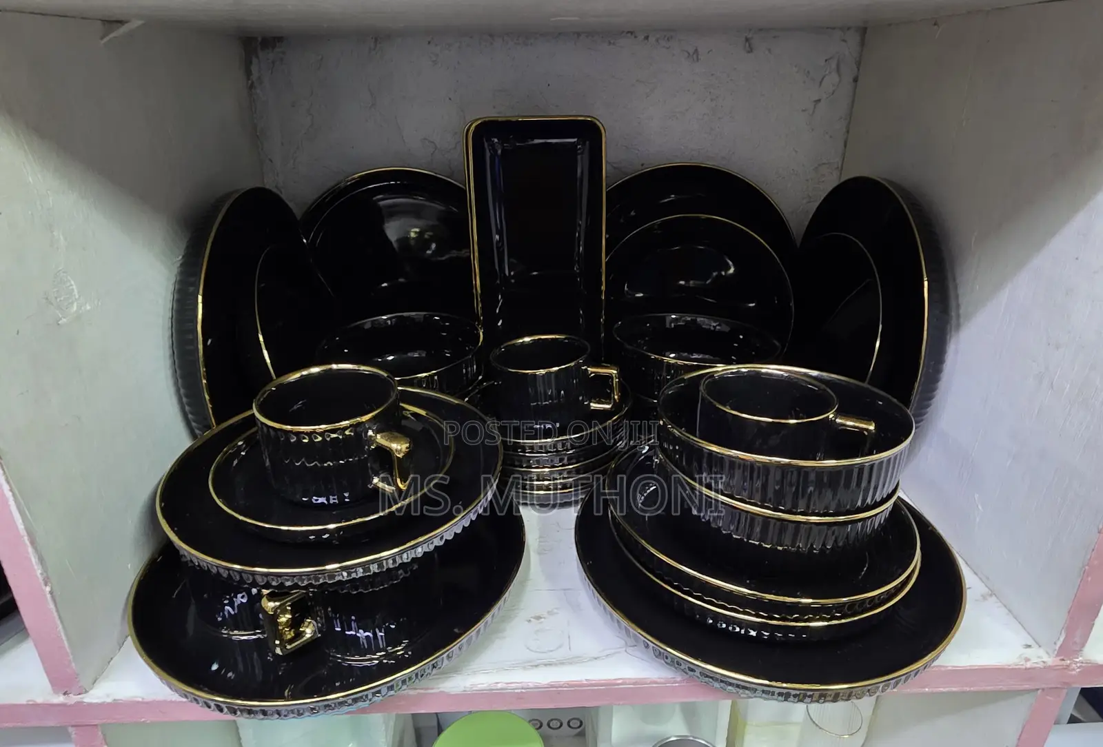 Black / Gold Rim Elegant European Porcelain Dinner Set