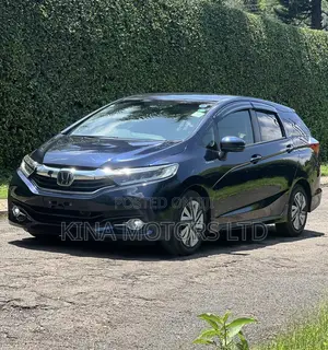 Honda Shuttle 1.5 Hybrid 2WD 2019 Blue
