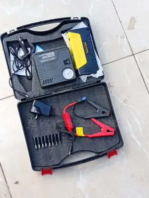 High Performance Jumpstarter-12v Car Booster, Charging Port