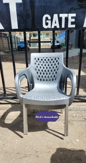 Ok Plastic Chairs, Chairs With Metallic Heavy Duty Legs