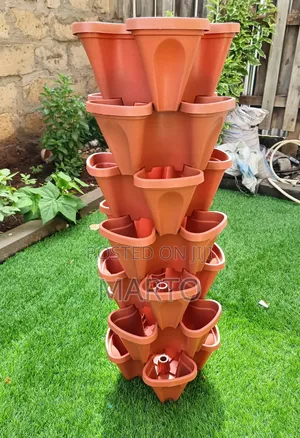Vertical Stackable Planter Pots