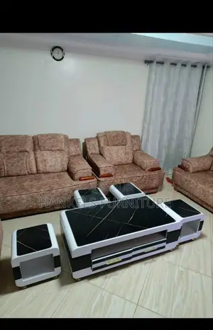 Black Sitting Room Table (2 Stools)