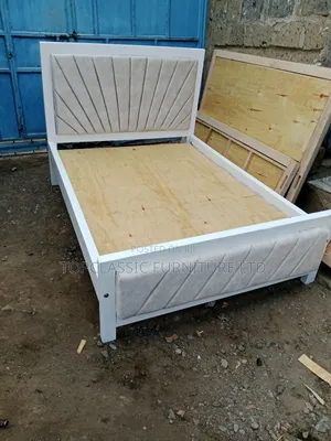 Hardwood Mocket Bed 4x6