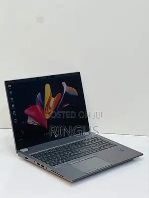 Laptop HP ZBook Firefly G8 32GB Intel Core i9 SSD 512GB