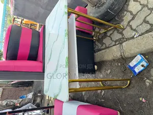 Green Marble Manicure Table