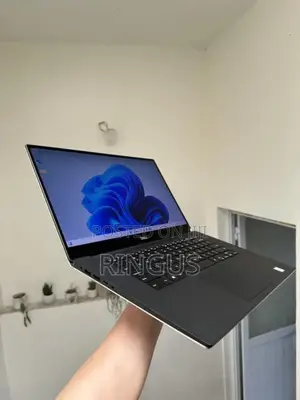 Laptop Dell Precision 15 5540 16GB Intel Core i9 SSD 512GB