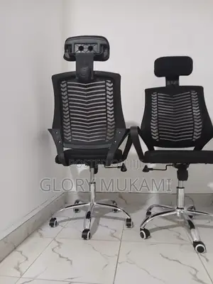 Adjustable Headrest Mesh Office Chair