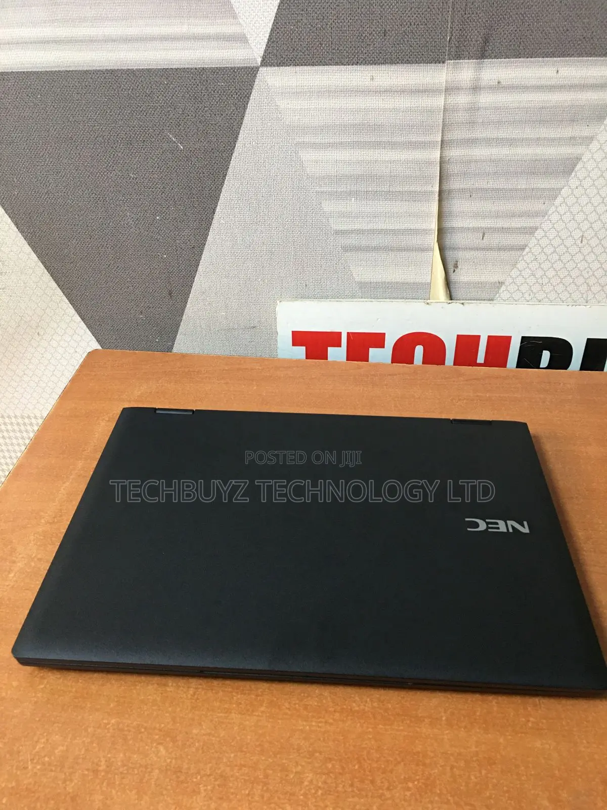Laptop NEC N22G 4GB Intel Celeron SSD 60GB