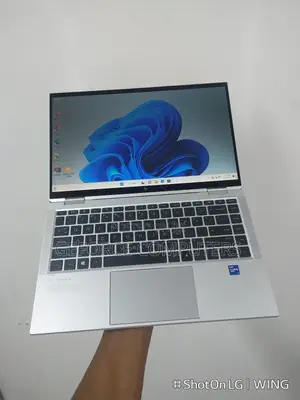 New Laptop HP EliteBook 1040 G8 16GB Intel Core I7 SSD 512GB