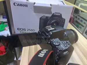 Used Canon 250d With Kit Lense Original Battery and Charger