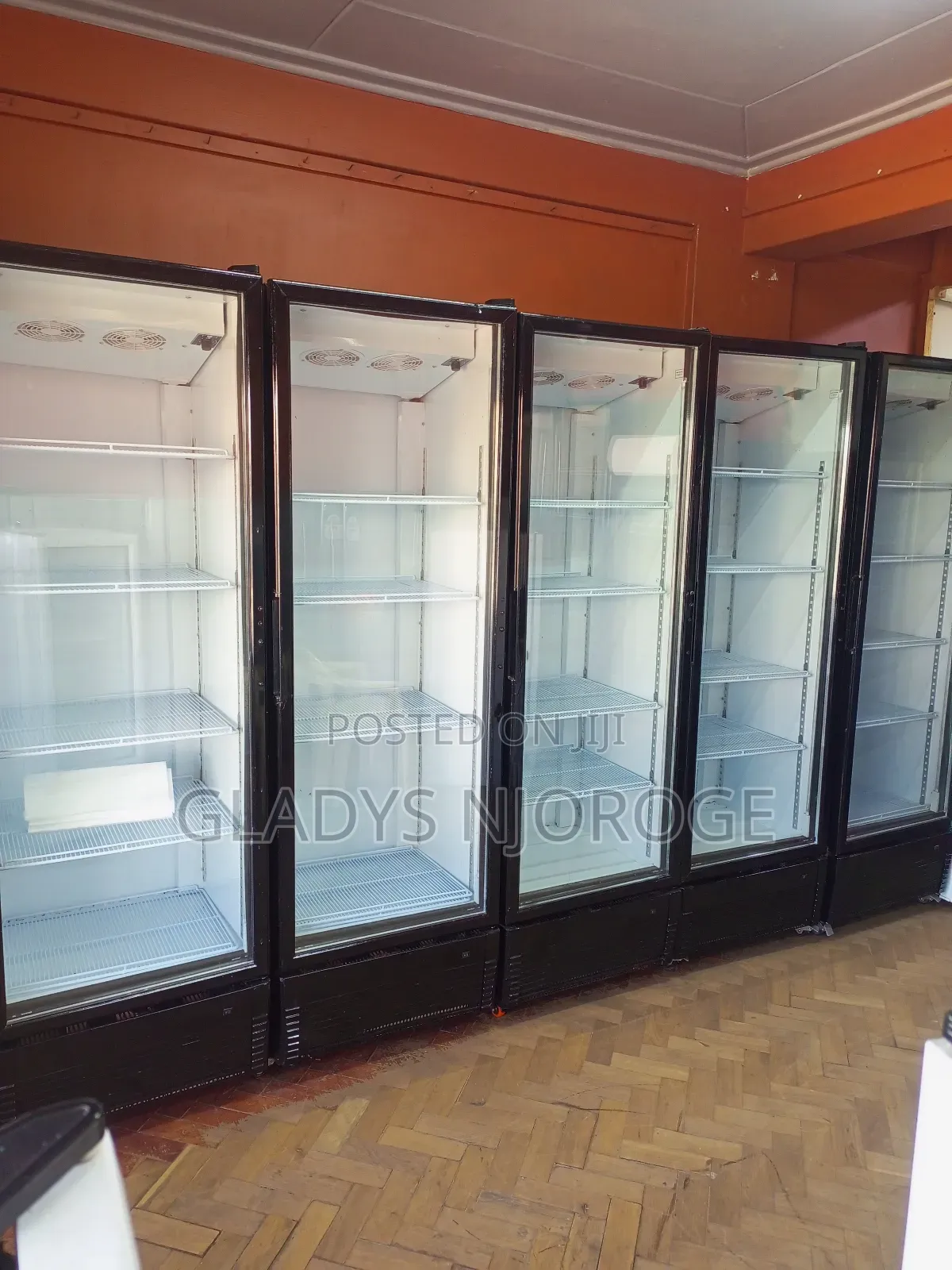 Show Case Fridge (600l)