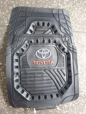 Toyota Deep Dish Dust Mats