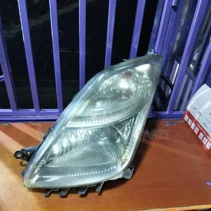 Toyota Prius 2006/2007/2008 Xenon Headlamp, Clean Ex Japan