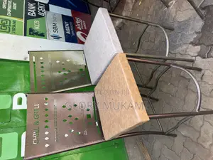 Restaurant And Bar High Chairs Logo