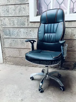 C35 Office Leather Chair