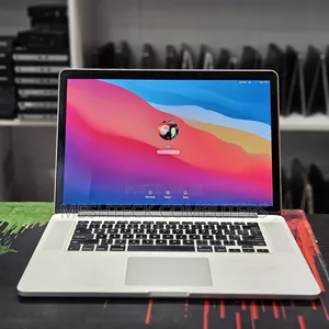 Laptop Apple MacBook Pro 2015 16GB Intel Core I7 SSD 256GB