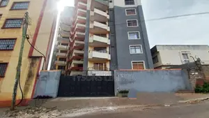 2bdrm Block of Flats in Parklands for sale