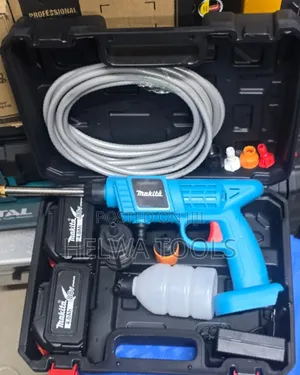 Makita Rechargeable High Pressure Washer
