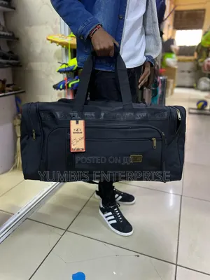 Big Canvas With Spacious Multiple Pockets at 1800