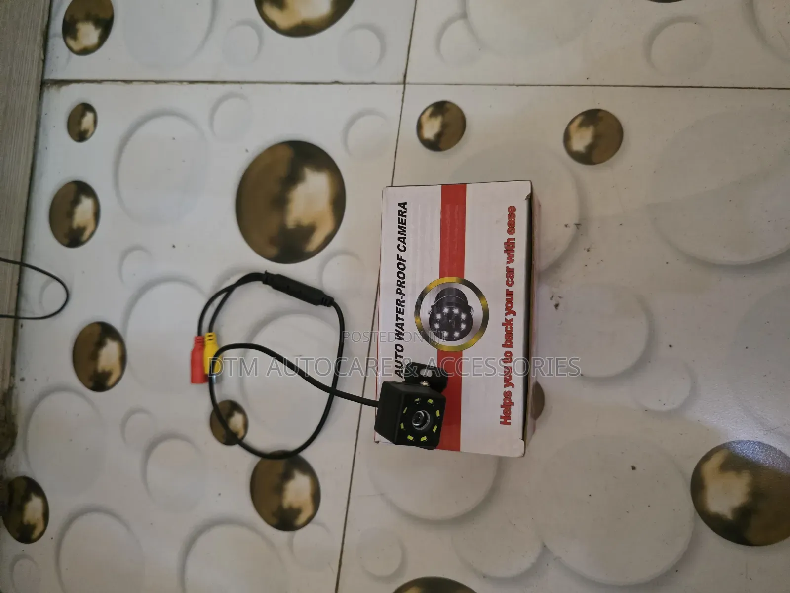 Universal Reverse Carmera