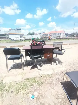 Unique 1m Office Desk With Black Swivel Mesh Chair Hj8k