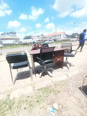 Unique Design 1m Office Desk With Black Mesh Chair Kp6cf