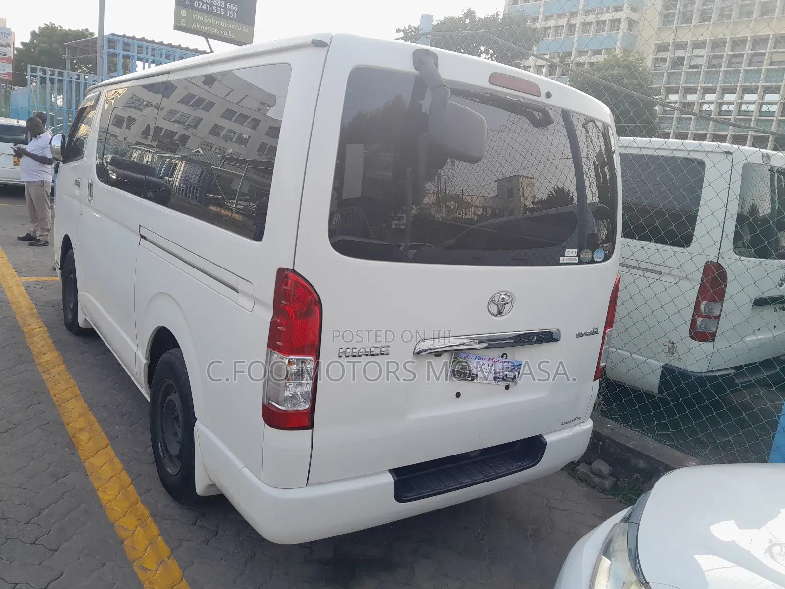 Toyota Grand HiAce 2018 White