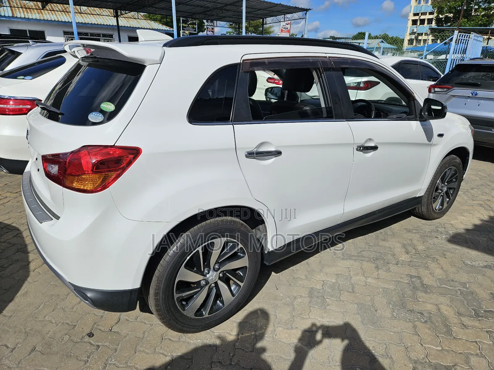 Mitsubishi RVR 2018 White