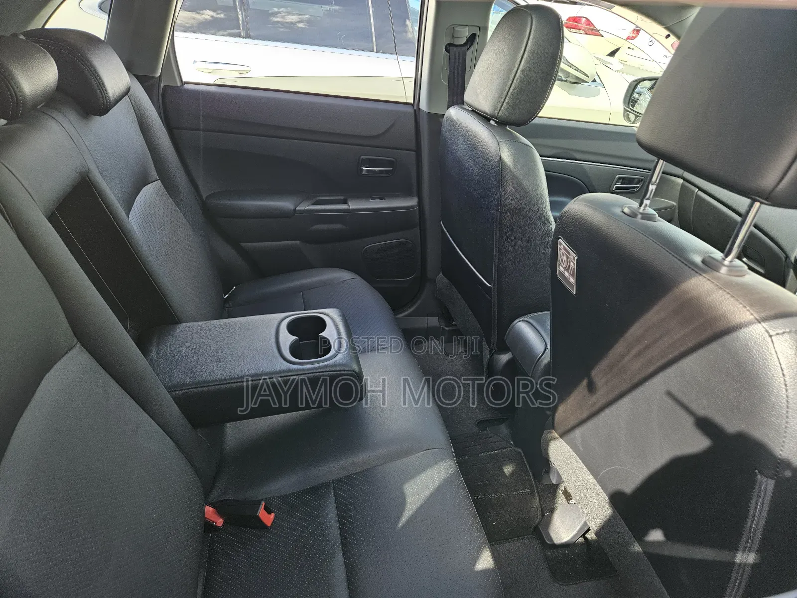 Mitsubishi RVR 2018 White