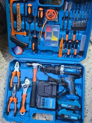Makita Rechargeable Drill/ Cordless Drill Set