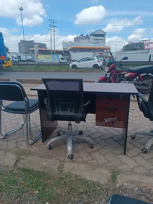 1m Brown Office Desk With Swivel Mesh Chair Dk4qj