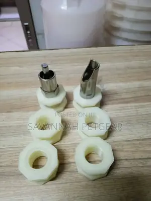 Pig Piglet Nipple Drinkers + Backnuts for Fix on Water Tank