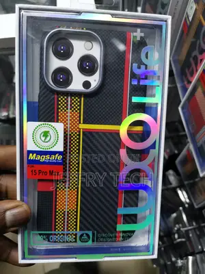 Gimenohig iPhone 15 Pro Max Luxo Tribal Carbon Fiber Case