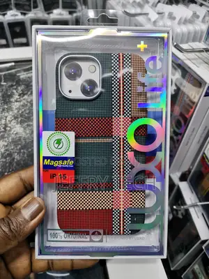 Enohig Carbon Fiber Luco Tribal Case for Apple iPhone 15