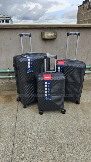 3 in 1 Luxurious Unbreakable Pp Suitcase Black