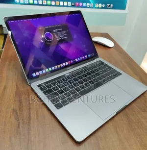Laptop Apple MacBook Pro 2018 16GB Intel Core i7 SSD 256GB
