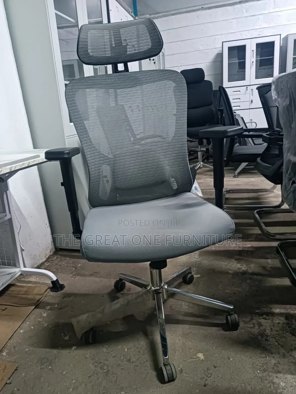 Gray Ergonomic Mesh Office Chair With 2d Adjustable Es4kj