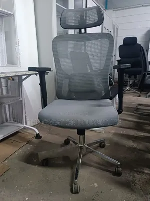 Swivel Vision High Back Office Chair With Headrest Fr8kj