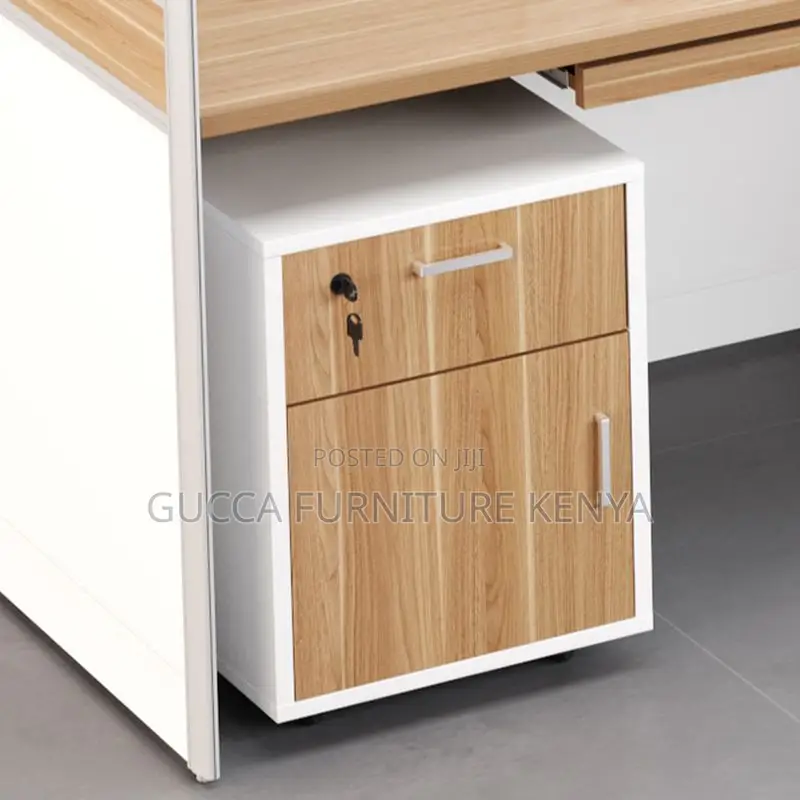 Workstations: Four-Pod Modular Desk Setup Workstation