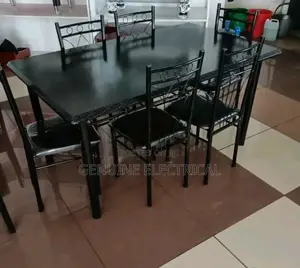 Durable 6 Seater Dining Table Set