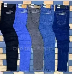 Fashion Plain Men Jeans Sizes (30-38)