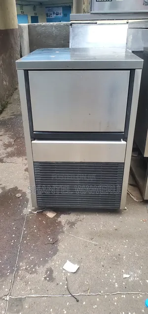 Commercial Ice Maker