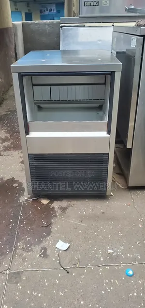 Commercial Ice Maker