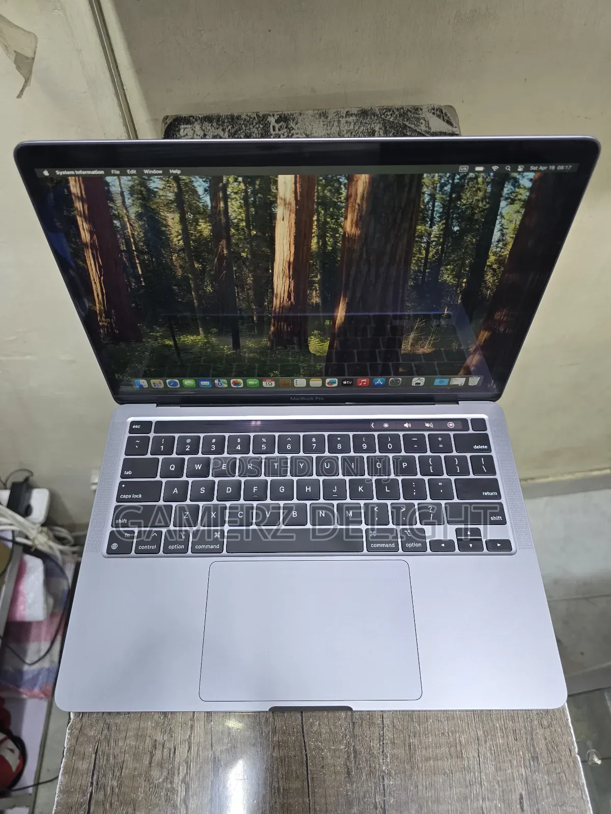 Laptop Apple MacBook Pro 2021 M1 8GB Apple M1 SSD 256GB